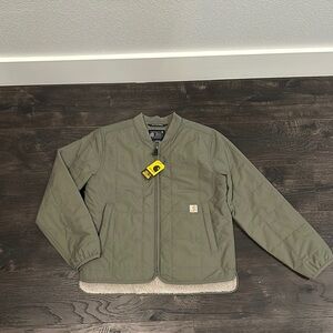 Carhartt Green Puffer Jacket with Full Length Zipper and Ribbed Cuffs